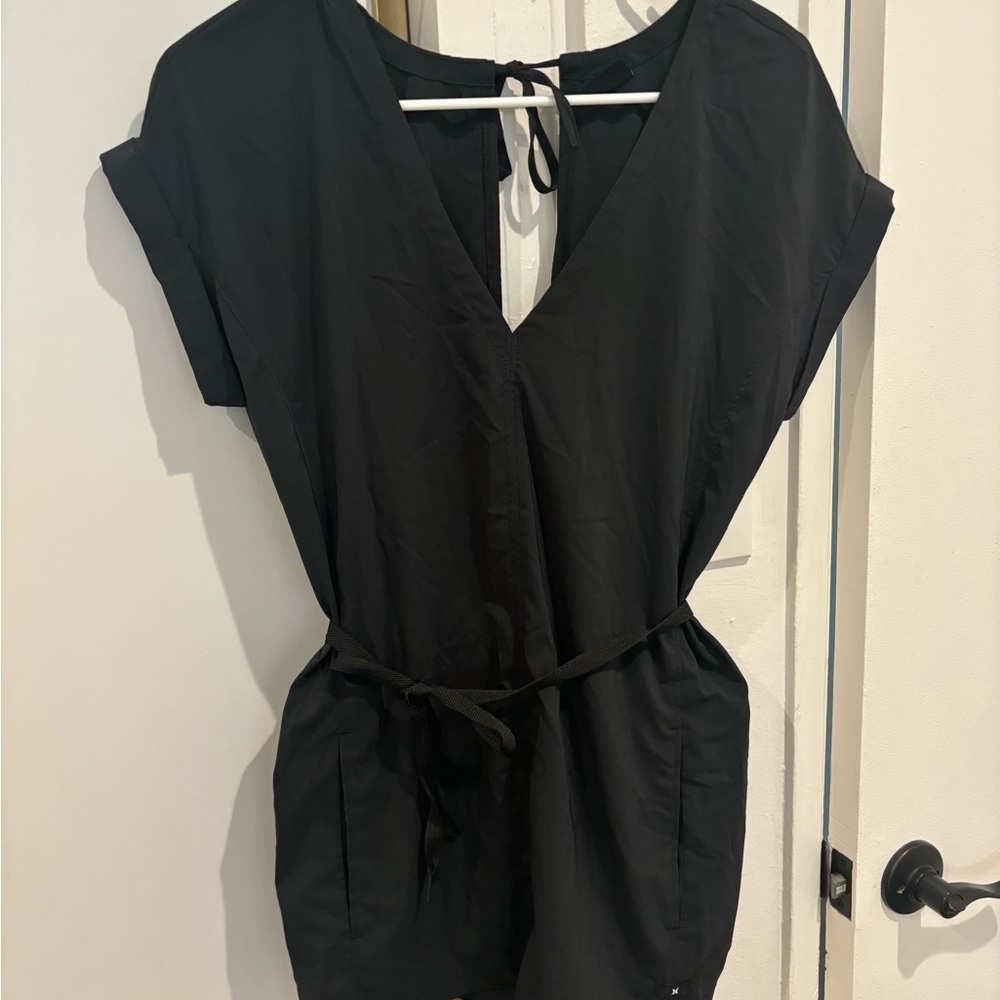 Women’s Hurley jumper w/ pockets